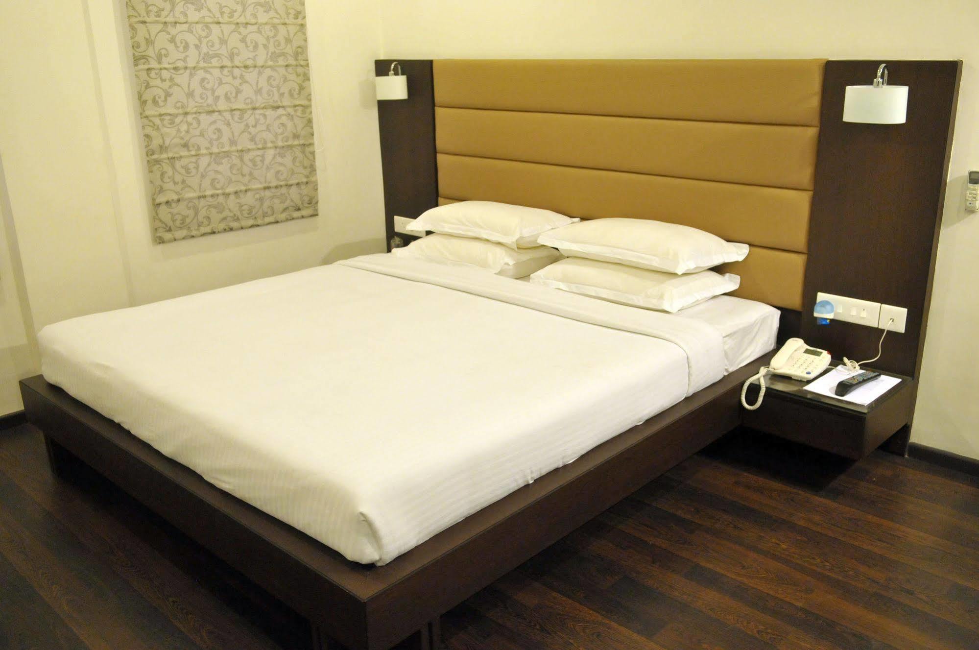 Treebo Trend Hotel Relax Inn Kalkuta Zewnętrze zdjęcie